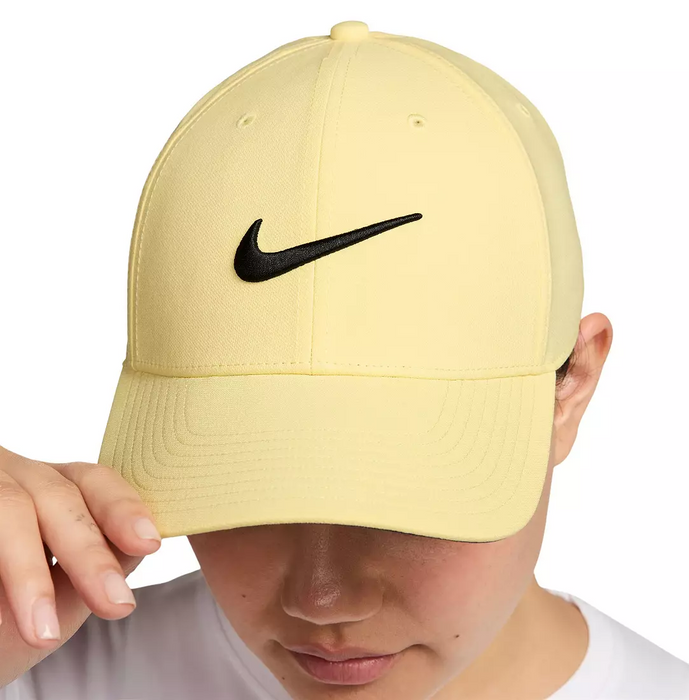 Nike Dri-Fit Club Structured Swoosh Cap